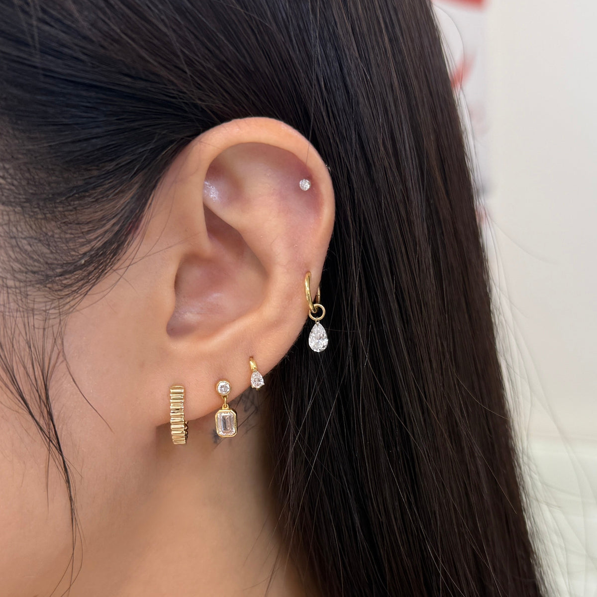 9k Lab diamond round 0.18ct milgrain dewdrop and vertical line half half 10mm hoop earrings - pair