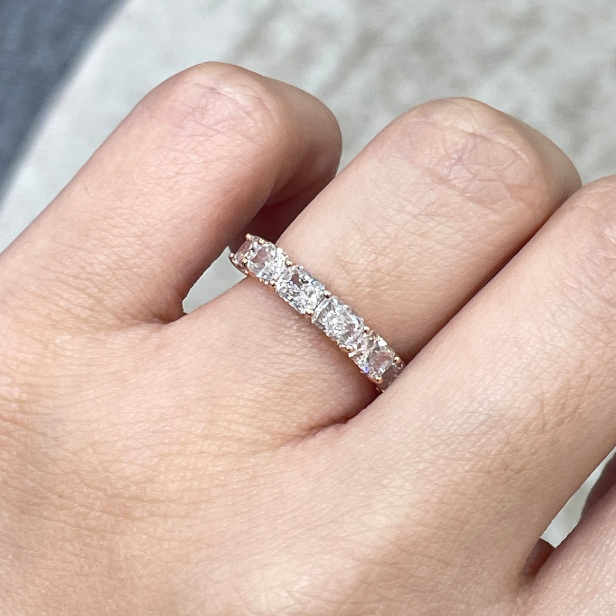 9k Lab diamond Radiant cut 1.8ct horizontal half eternity straight vertical line band ring