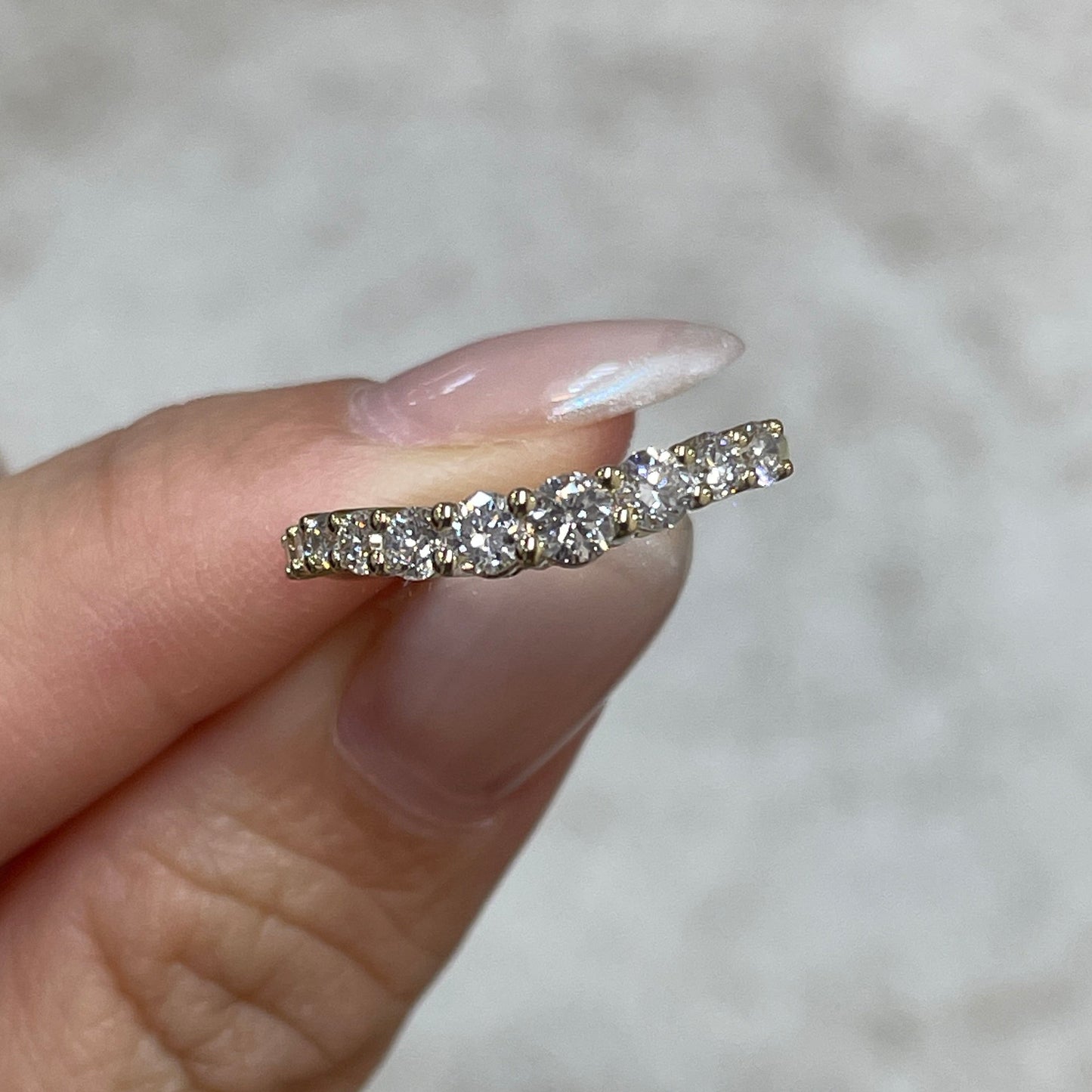 9k Lab diamond round 0.7ct wavy half eternity ring