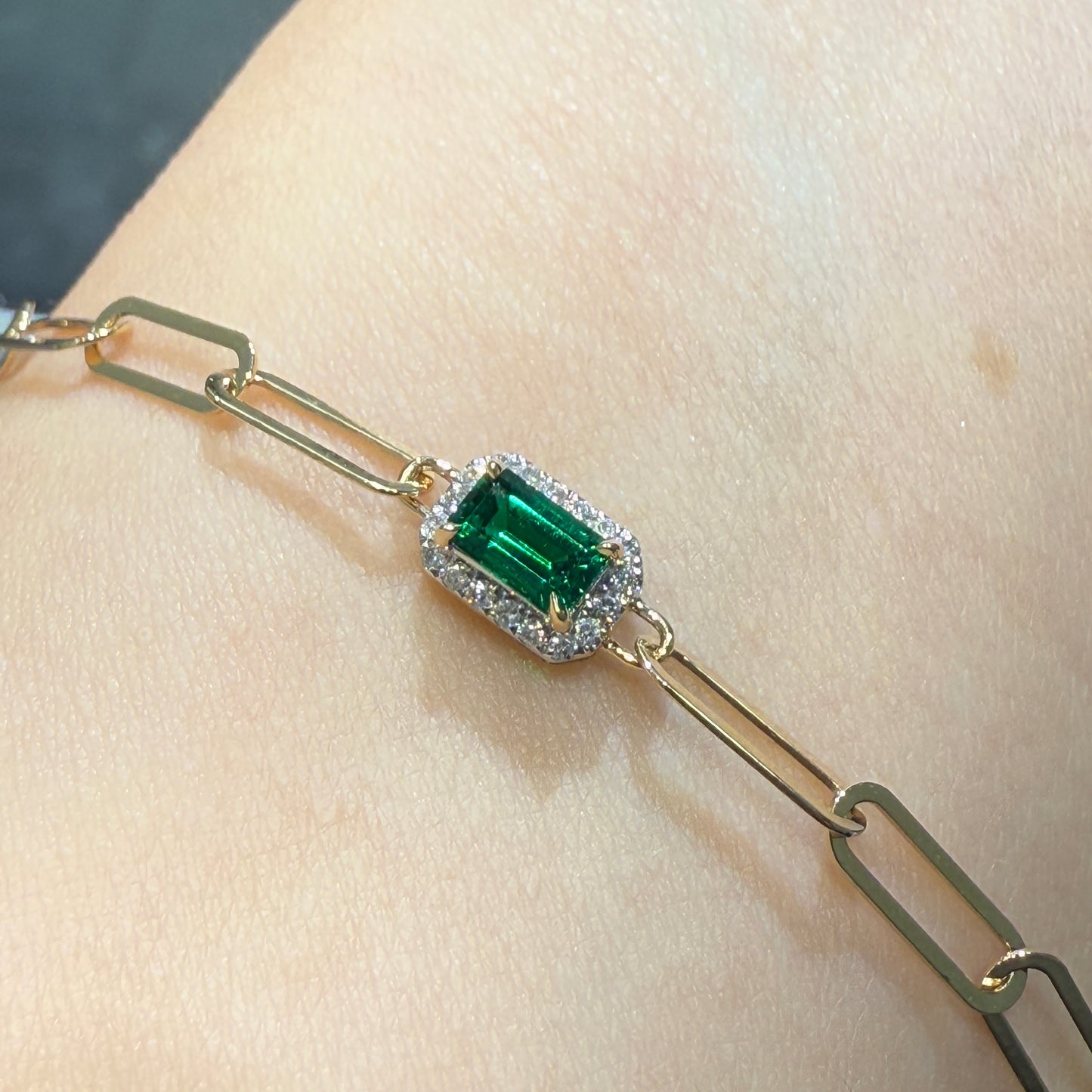 Lab green emerald emerald cut 0.25ct halo with paper clip bracelet