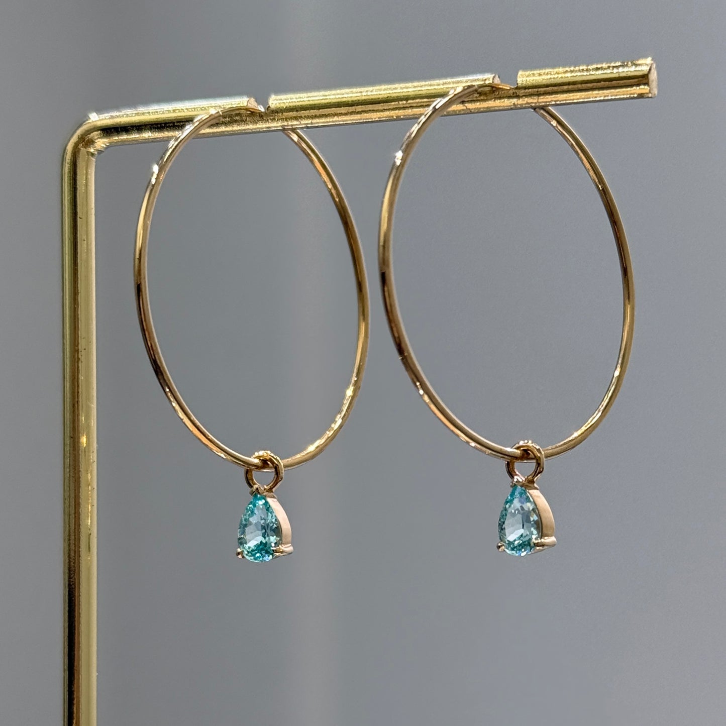 Lab Sapphire paraiba color pear shape  1ct with 30mm hoop earrings-pair