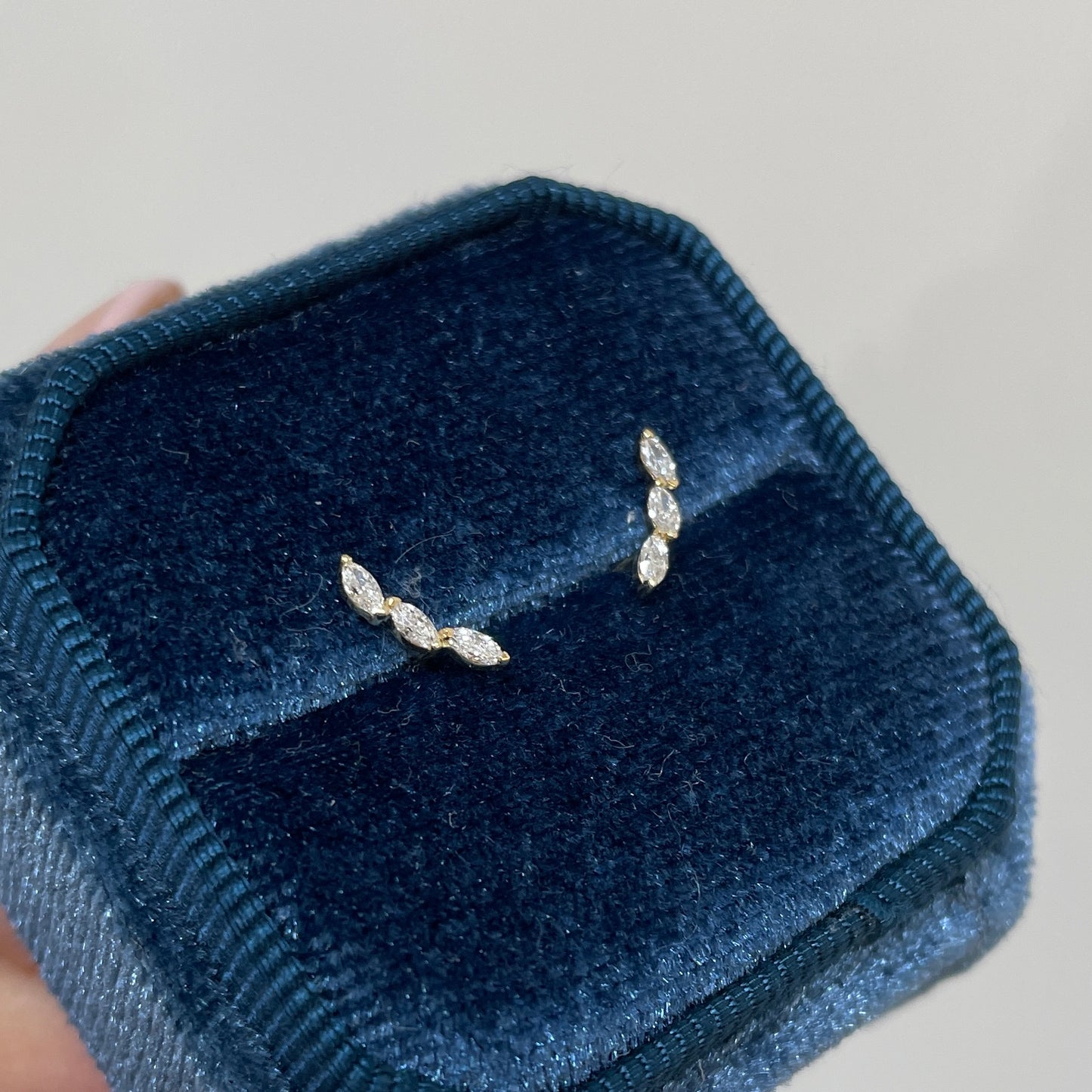 Lab diamond marquise 0.09ct trio stud earring-each