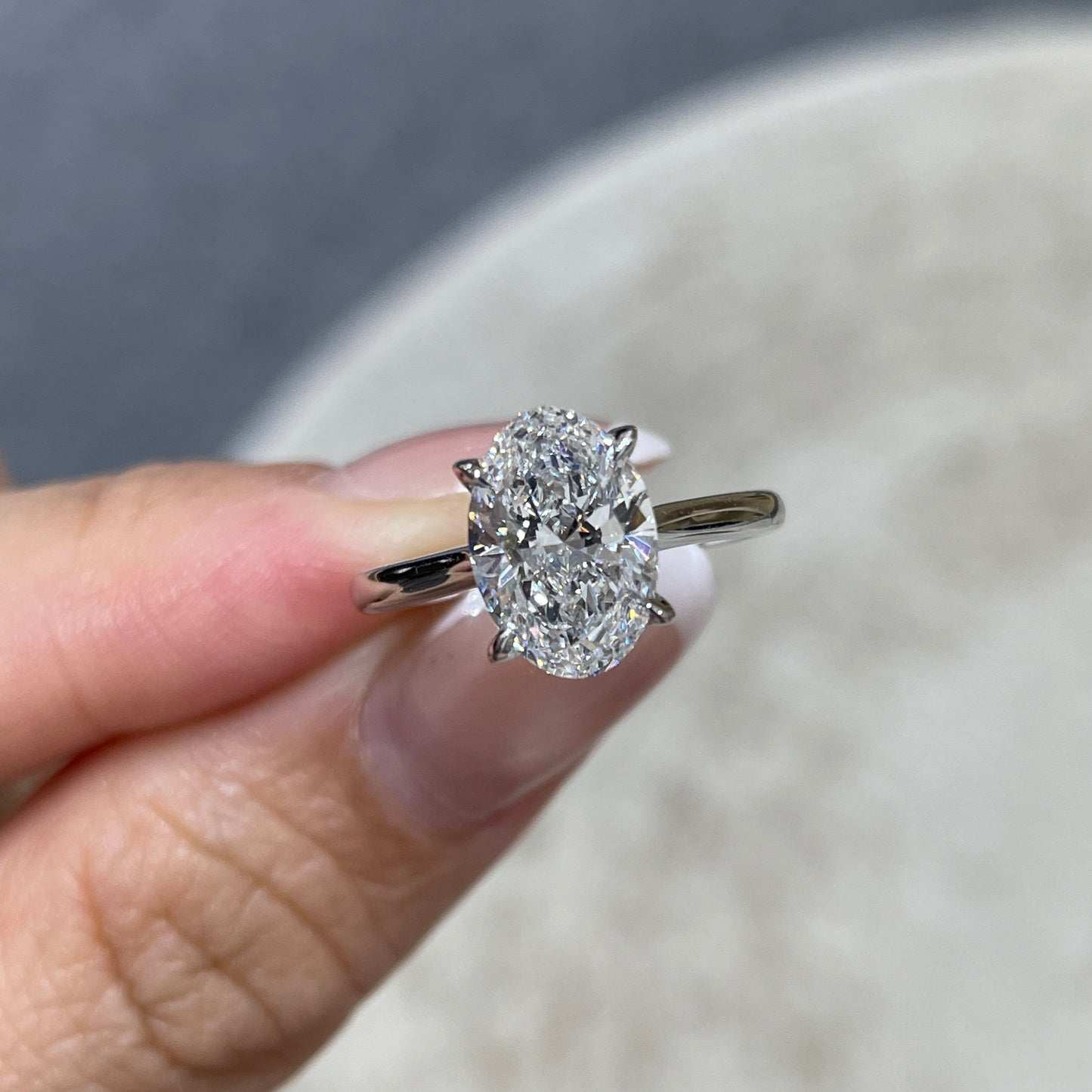 IGI Lab diamond Oval shape 2ct four-prong under halo ring