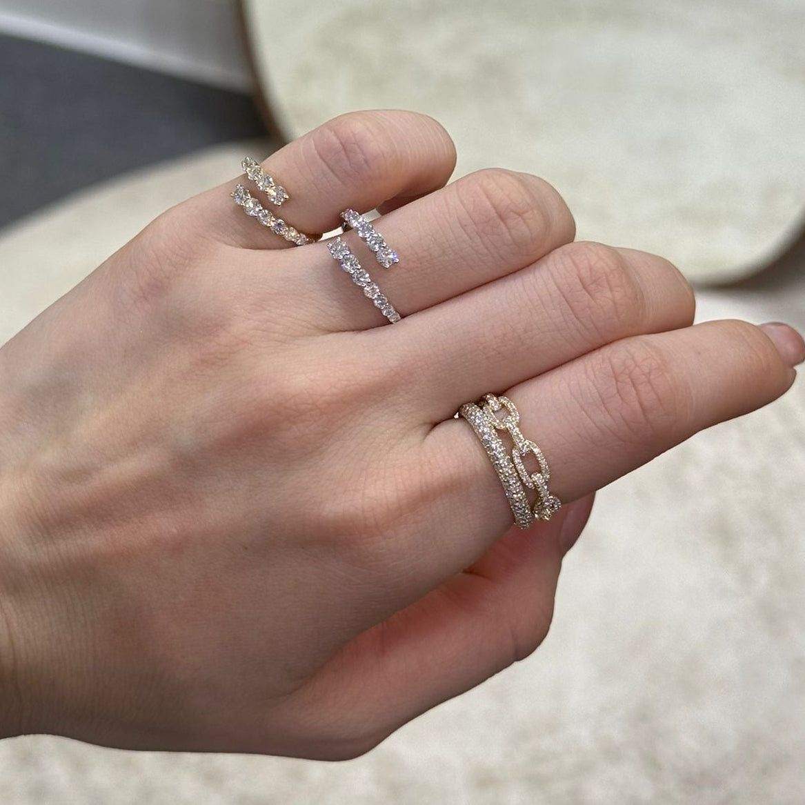 9k Lab diamond round 0.3ct chain link ring