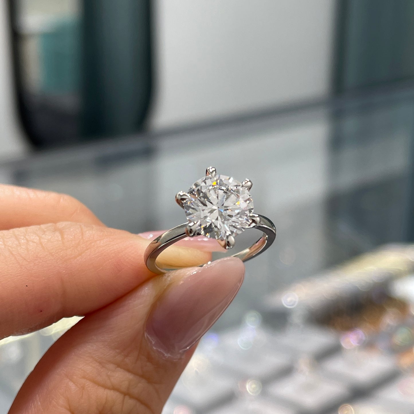 IGI Lab diamond Round 2ct six-prong solitaire ring