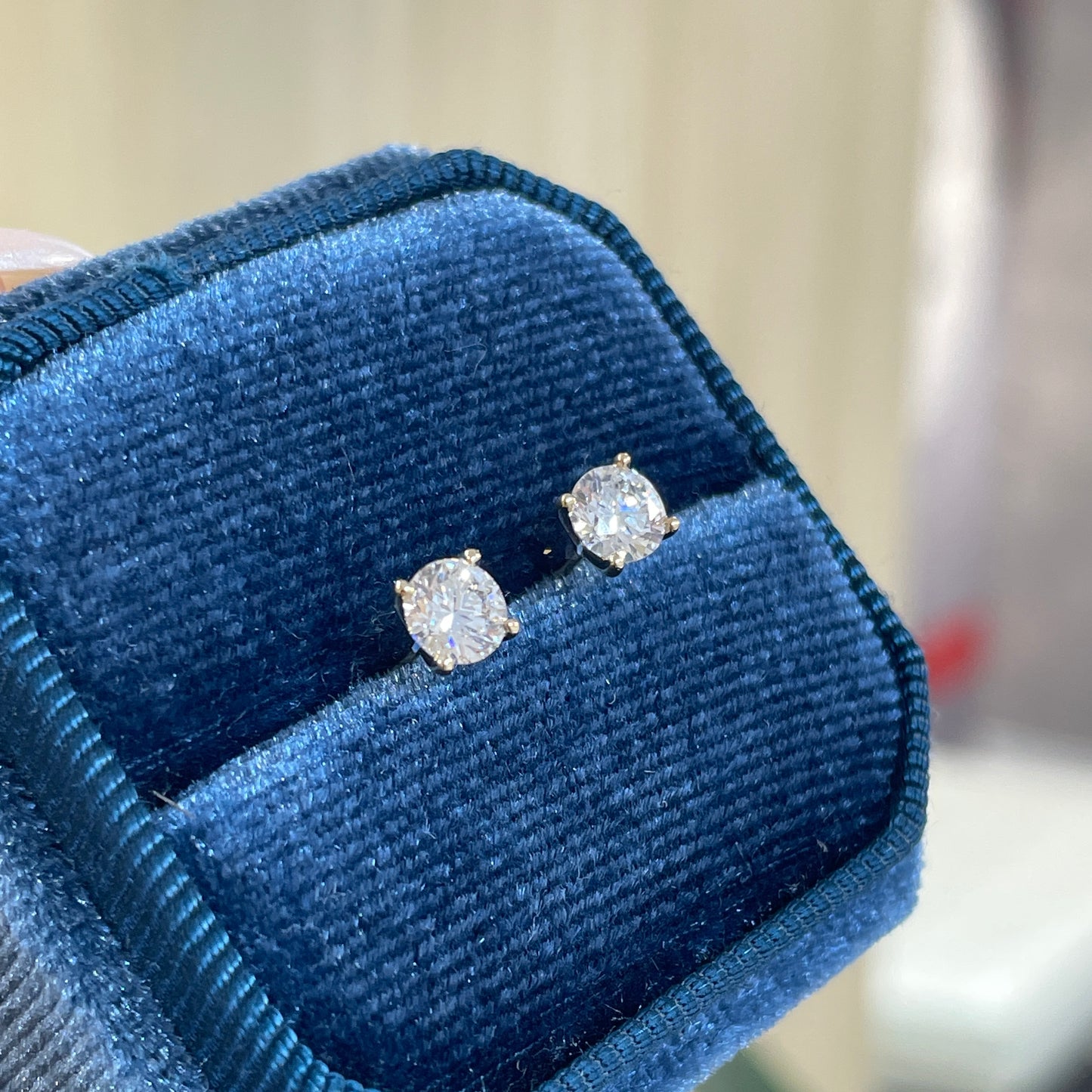 Lab diamond round 0.8ct four-prong v set stud earrings-pair