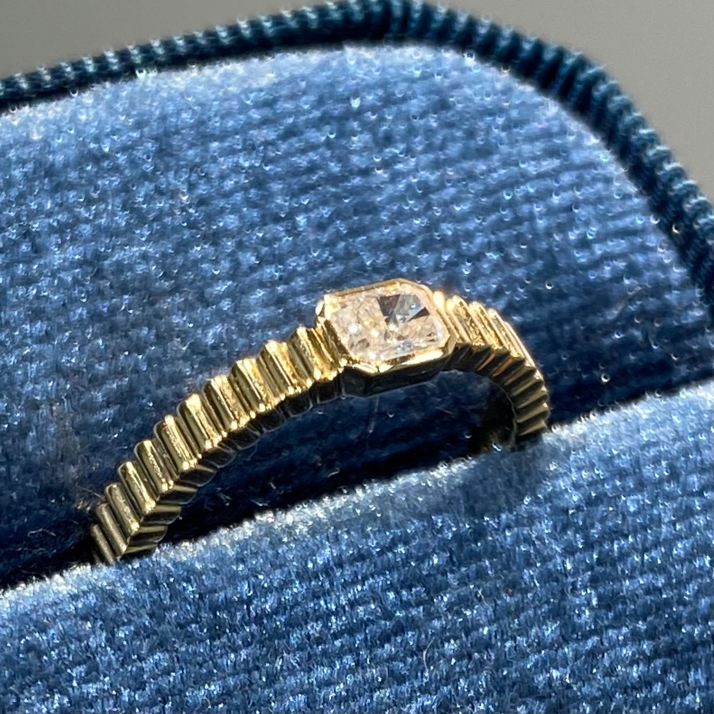 Lab diamond radiant cut 0.2ct horizontal bezel set with vertical line band ring