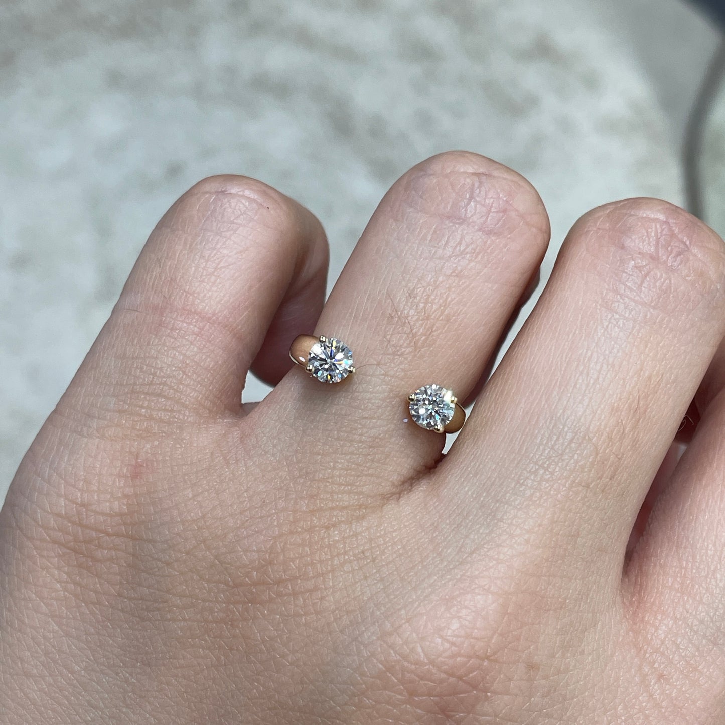 9K Lab Diamond round 0.6ct duo invisable open ring