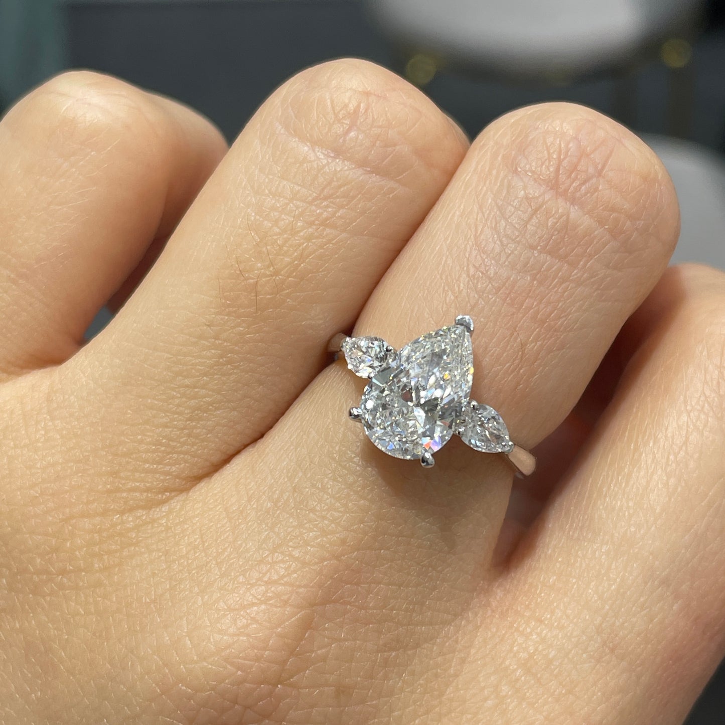 IGI lab diamond Pear 2.4ct three stone setting ring