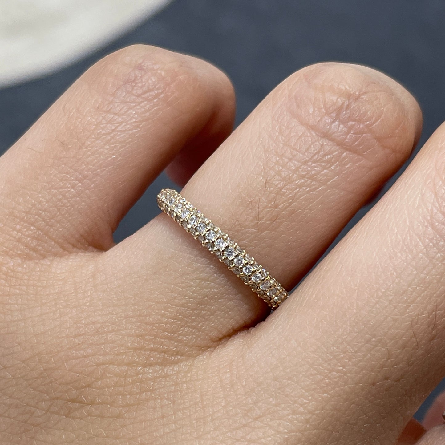 9k Lab diamond round 0.6ct three row ¾ coverage ring