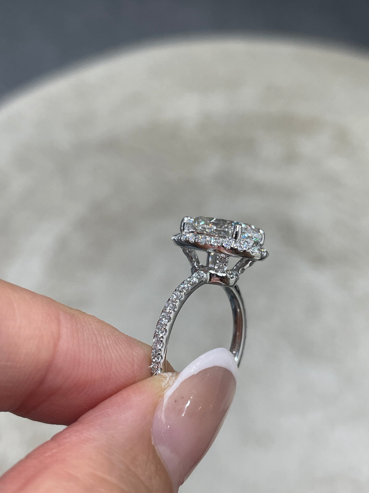 IGI Lab diamond Oval shape 2.5ct halo full pave ring