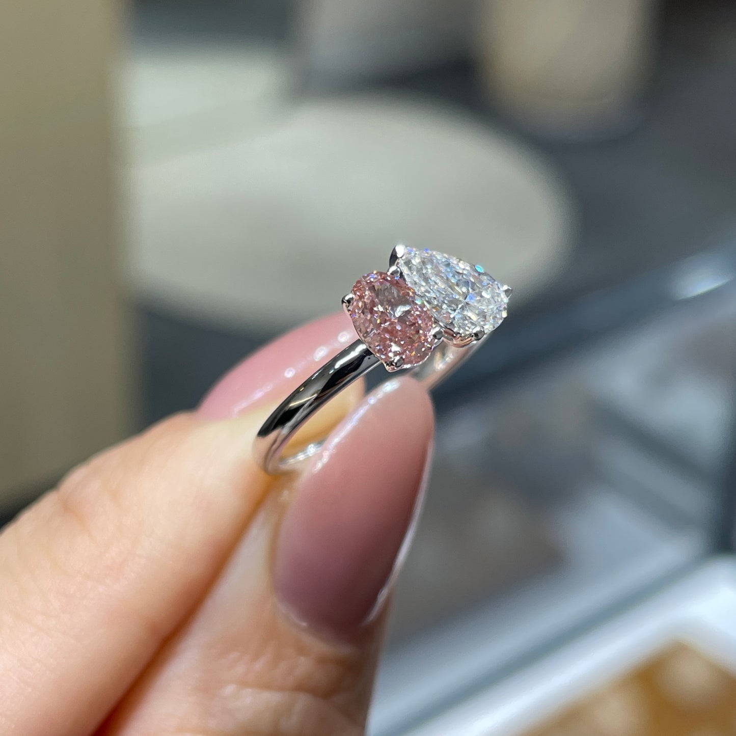 IGI lab pink diamond oval 0.6ct and diamond Pear 0.5ct toi et moi ring