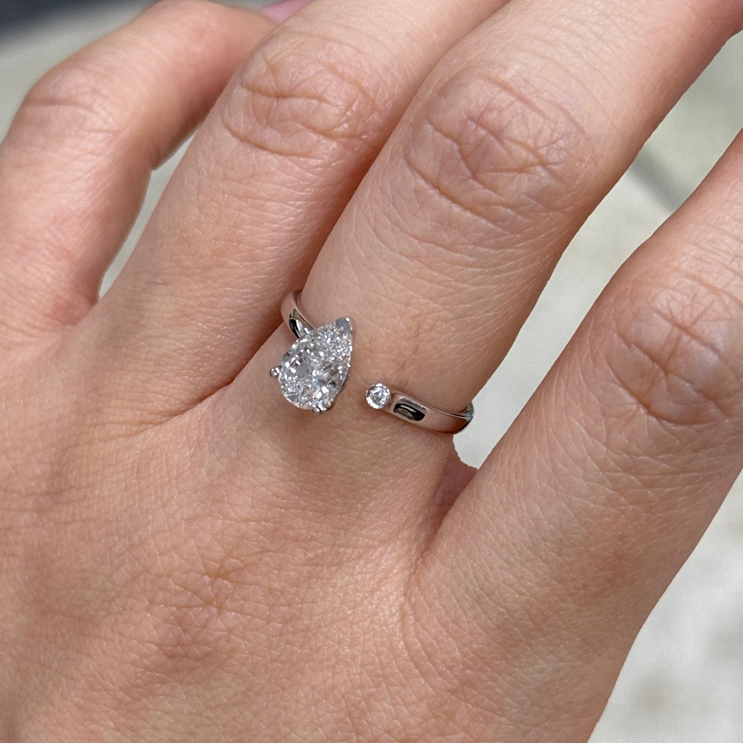 Lab diamond pear shape 1ct open ring