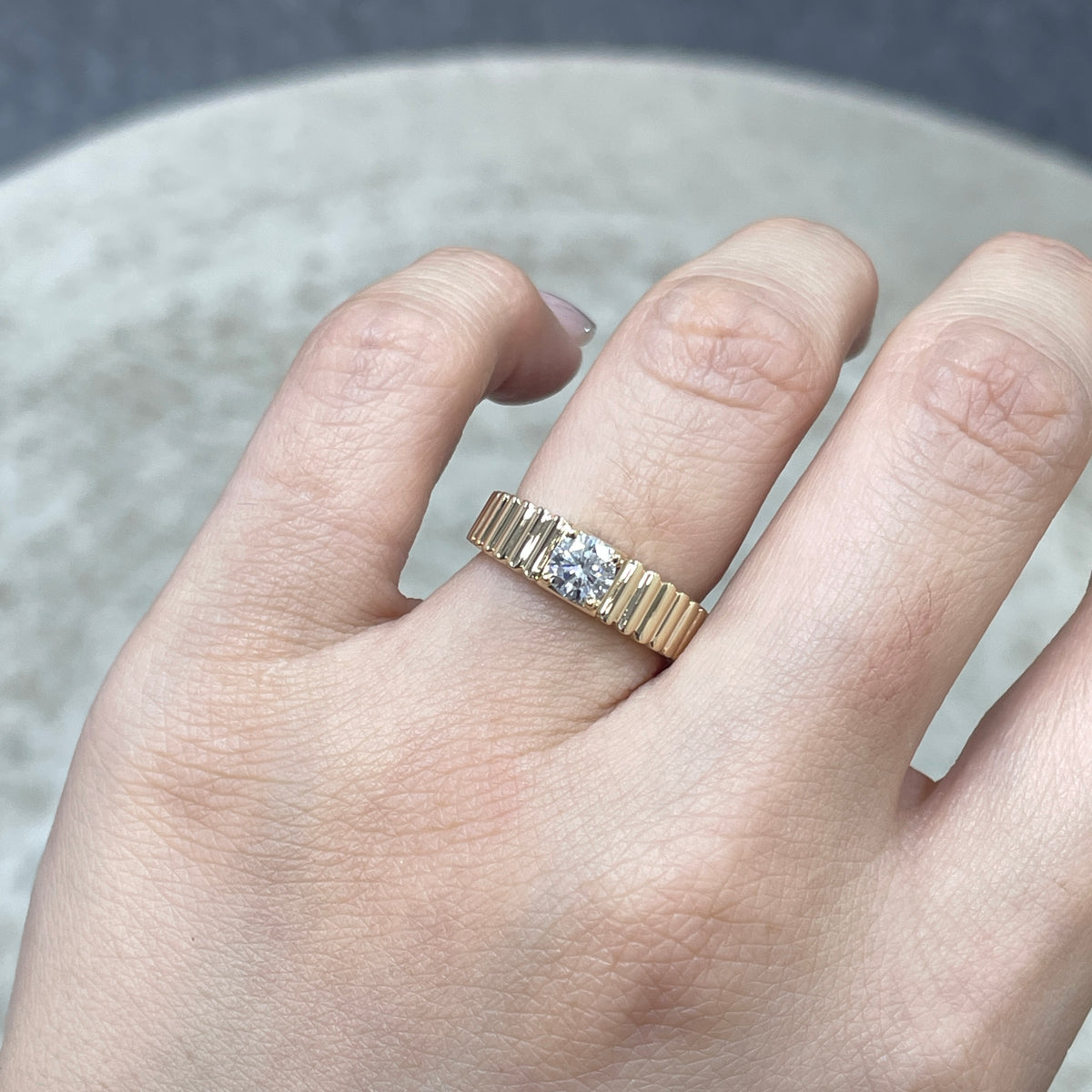 9k Lab diamond round 0.5ct full vertical line band ring