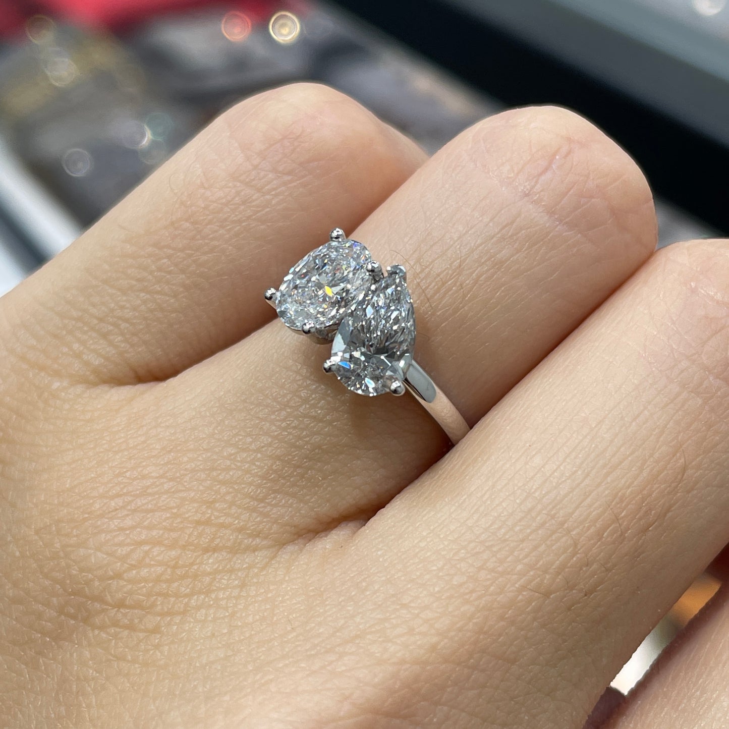 IGI Lab diamond Oval and pear 2ct toi et moi ring