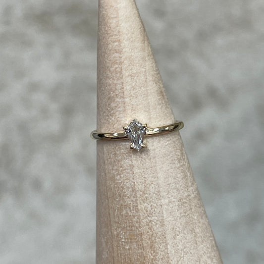 9k Lad diamond shield cut 0.15ct solitaire pinky ring