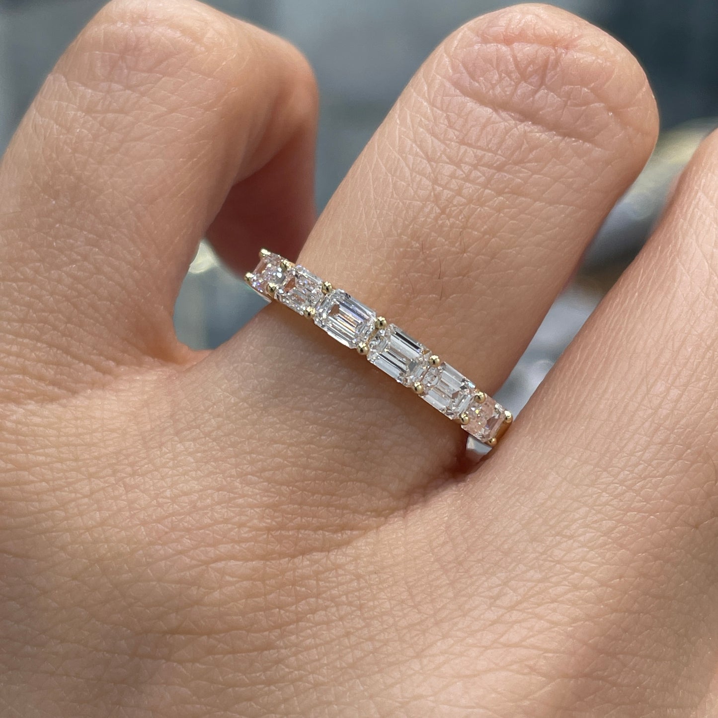 Lab diamond emerald cut 1.2ct horizontal half eternity straight vertical line band ring