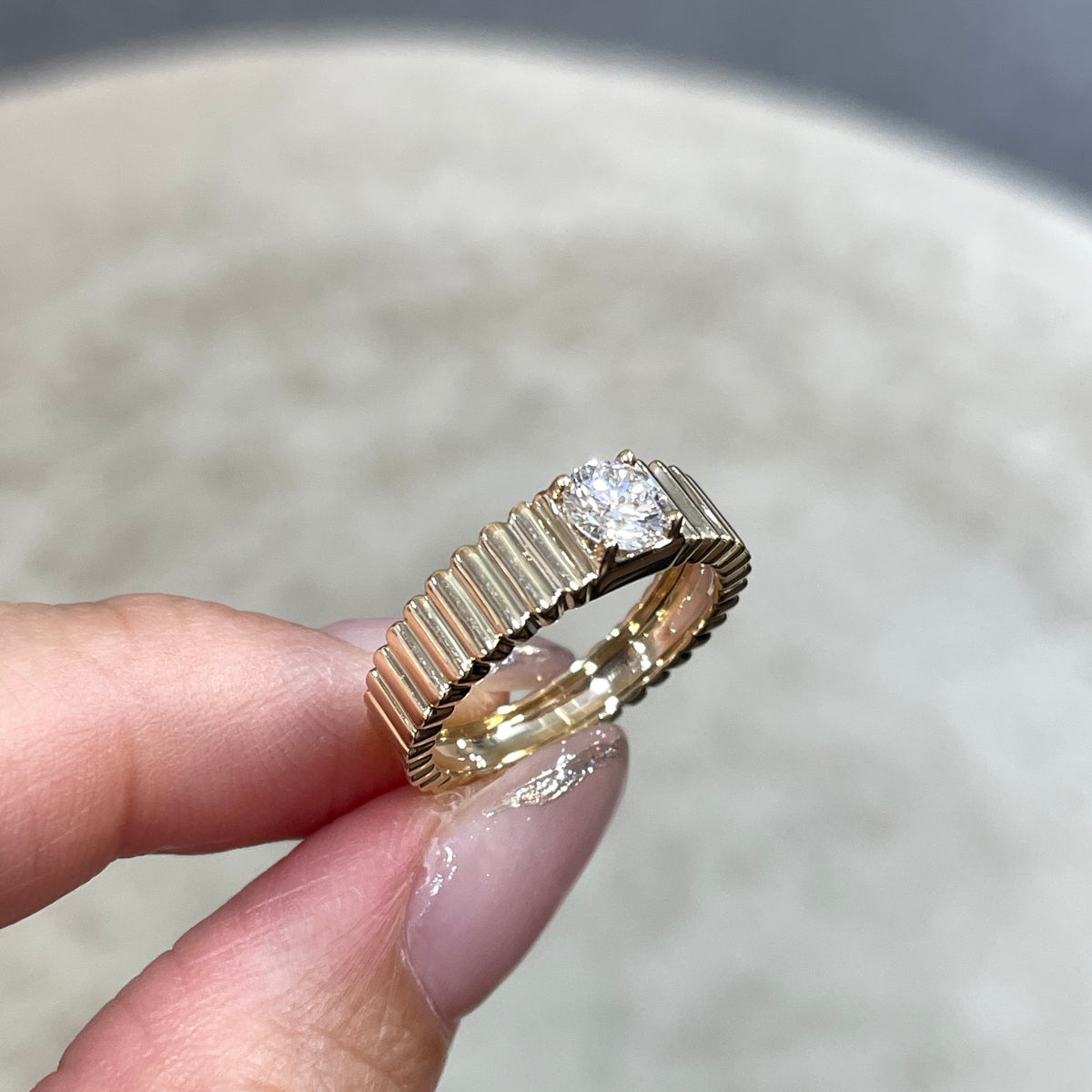 9k Lab diamond round 0.5ct full vertical line band ring