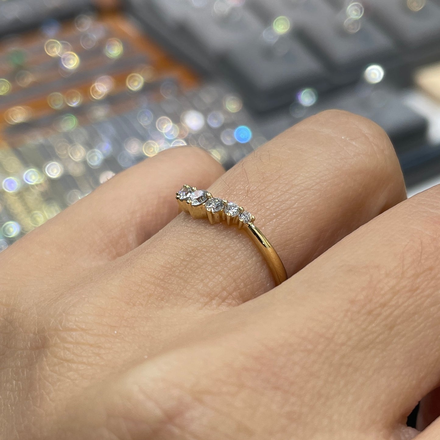 Lab Diamond round 0.25ct V shape half eternity ring