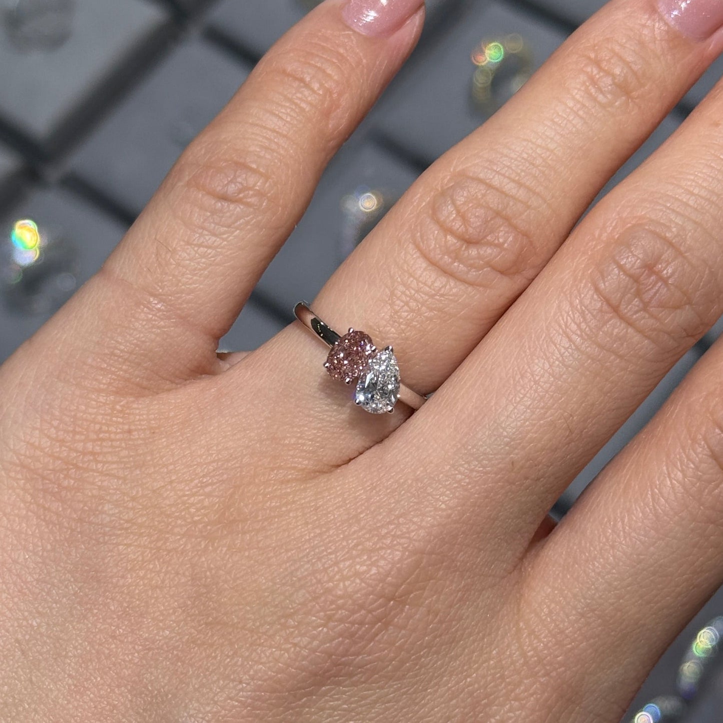IGI lab pink diamond oval 0.6ct and diamond Pear 0.5ct toi et moi ring