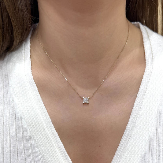 Lab diamond round 1ct classic C necklace
