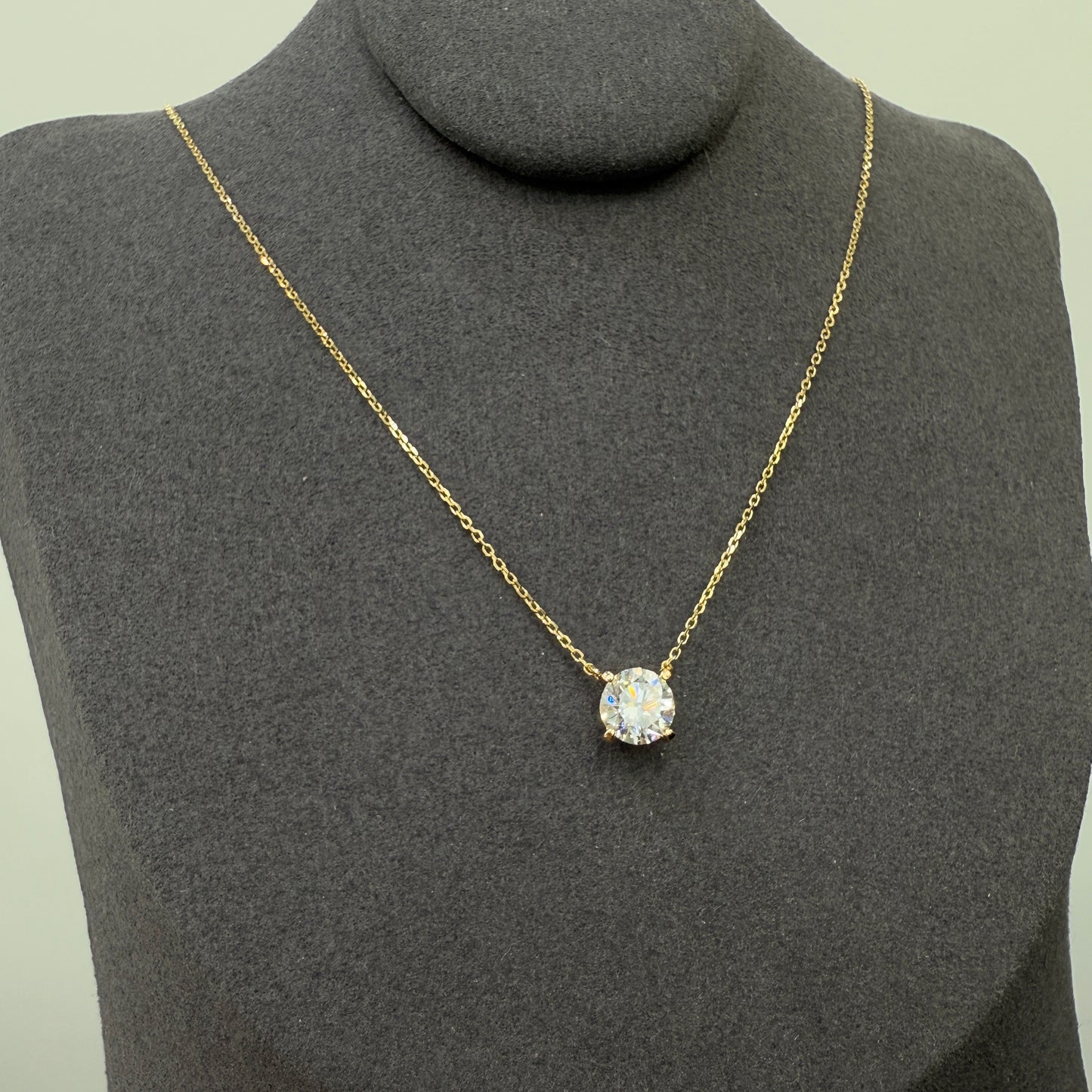 Lab diamond round 1ct classic four-prong necklace