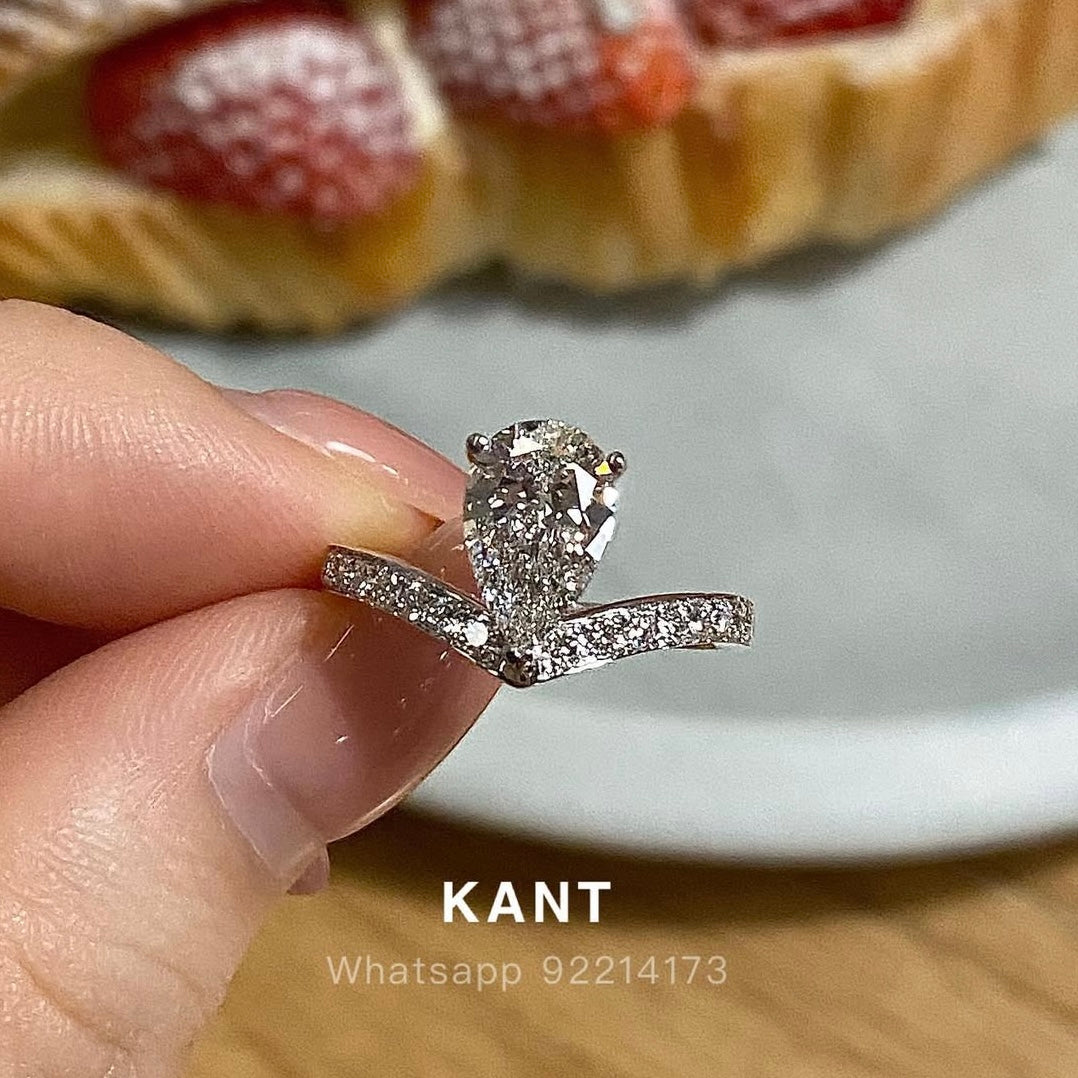 IGI Lab diamond Pear shape 1.3ct v shape channel set ring