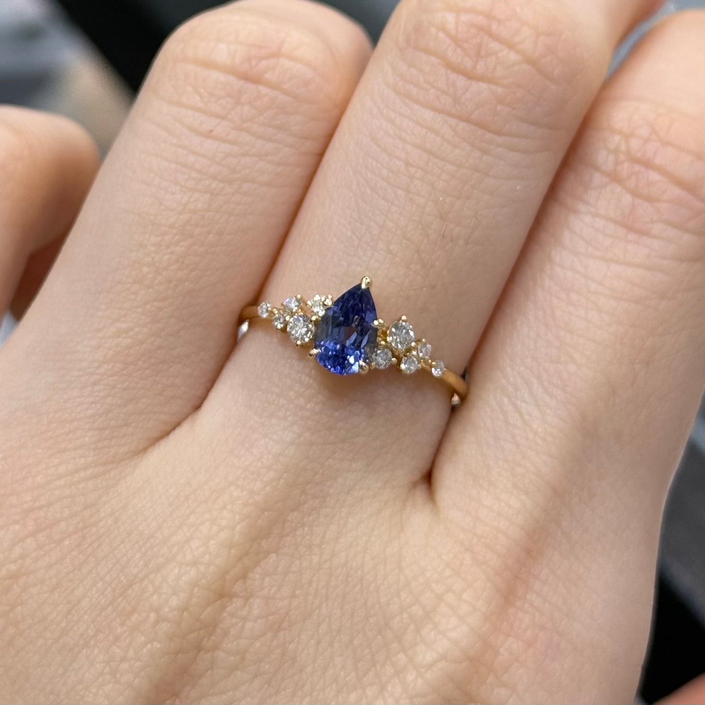 Lab sapphire Royal blue Pear shape 0.8ct diamond band ring