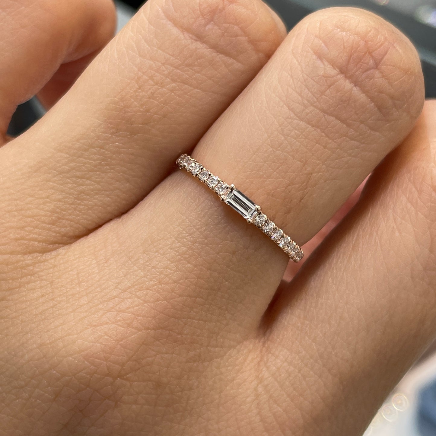 Lab diamond baguette cut 0.1ct four-prong pave ring