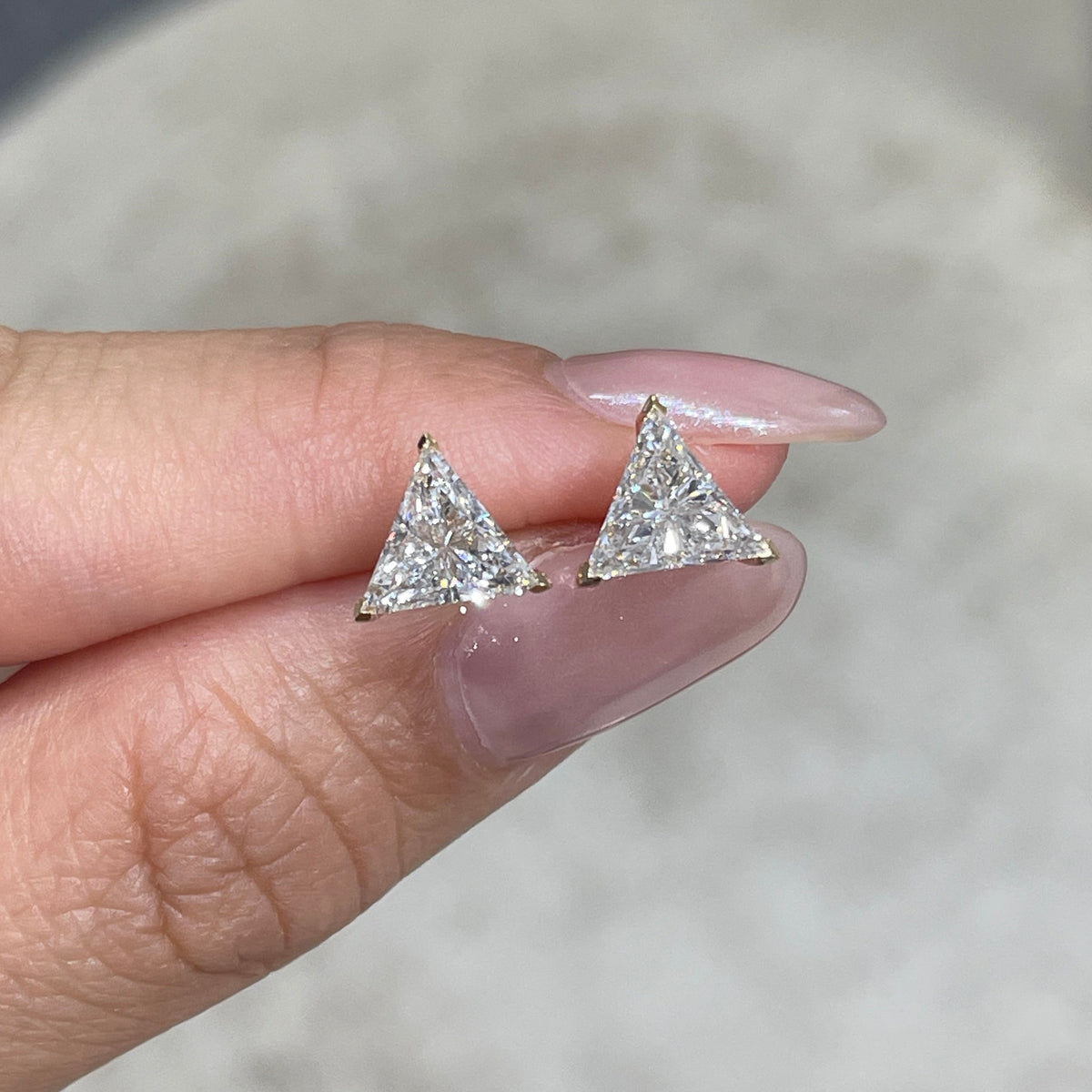 IGI Lab diamond Triangle cut 2ct stud earrings-pair