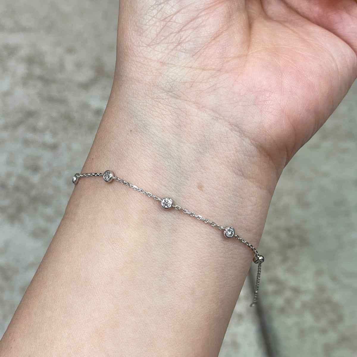 Lab diamond round 0.25ct five bean bezel bracelet