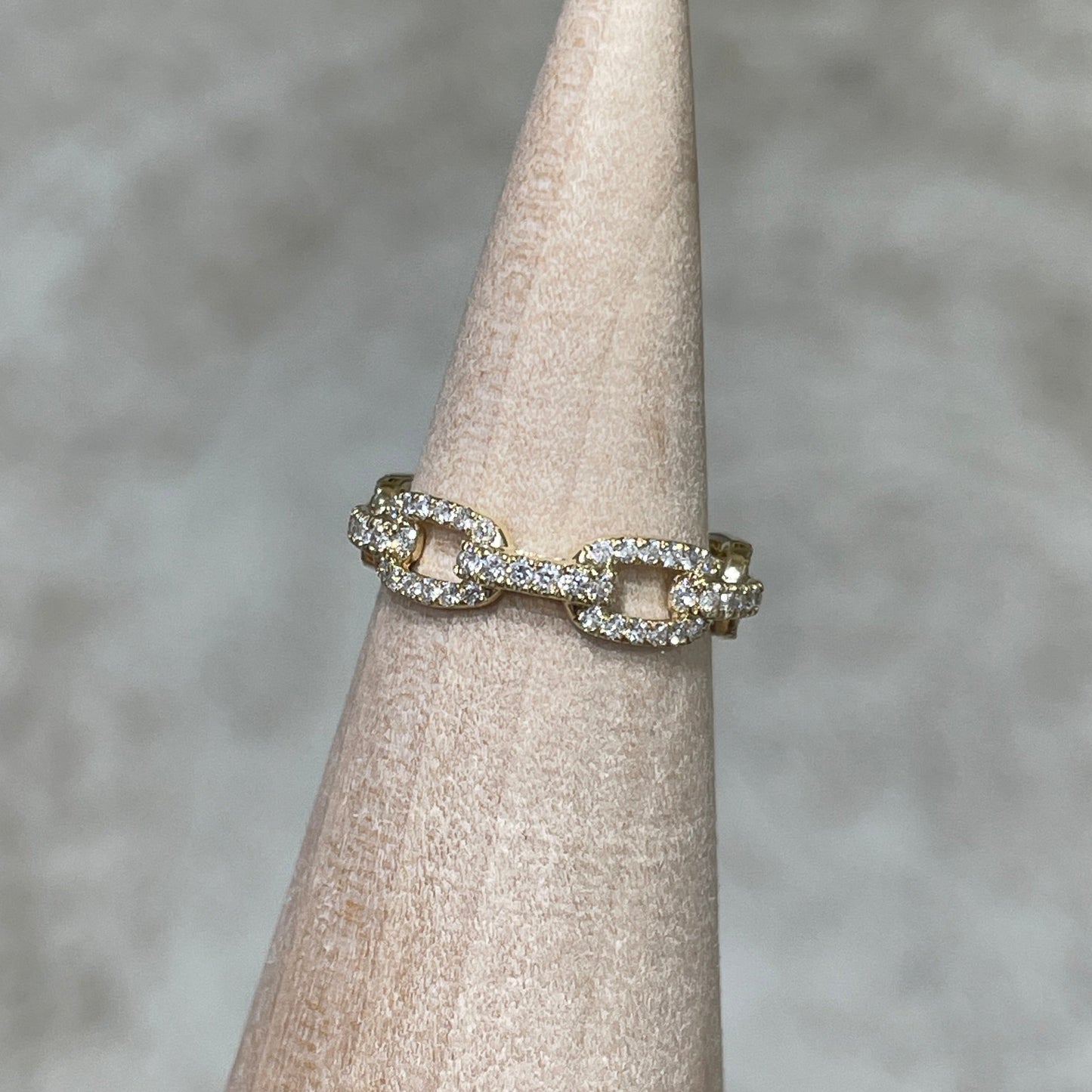 9k Lab round 0.4ct diamond chain link full eternity pinky ring