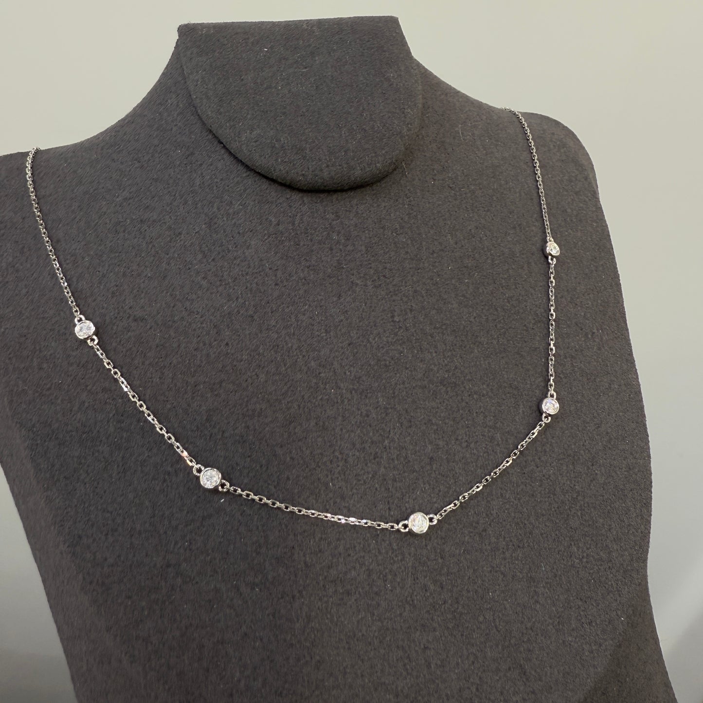 Lab diamond round 0.25ct five bezel necklace