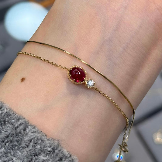 Lab Ruby oval 1ct with little diamond bracelet
