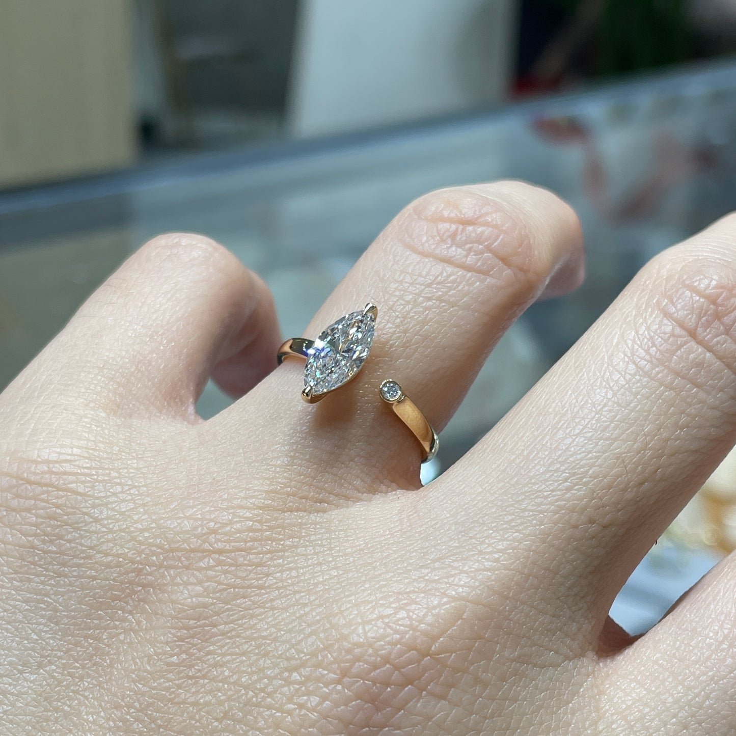 IGI Lab diamond marquise shape 1ct open ring