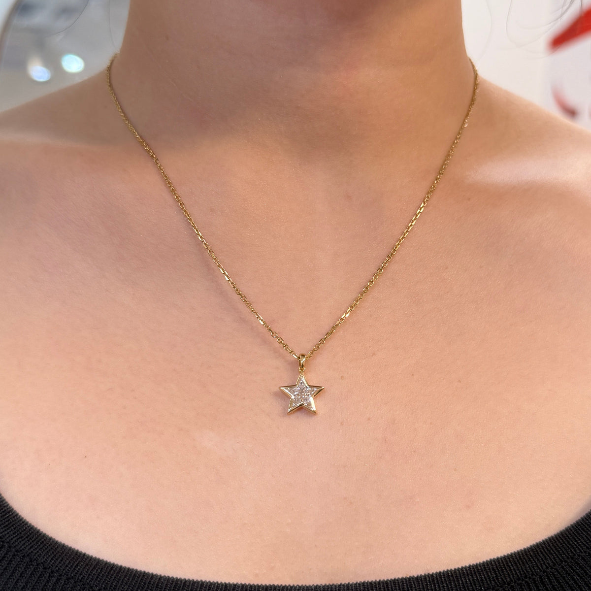 Lab diamond kite cut 0.65ct illusion star bezel open clip pendant