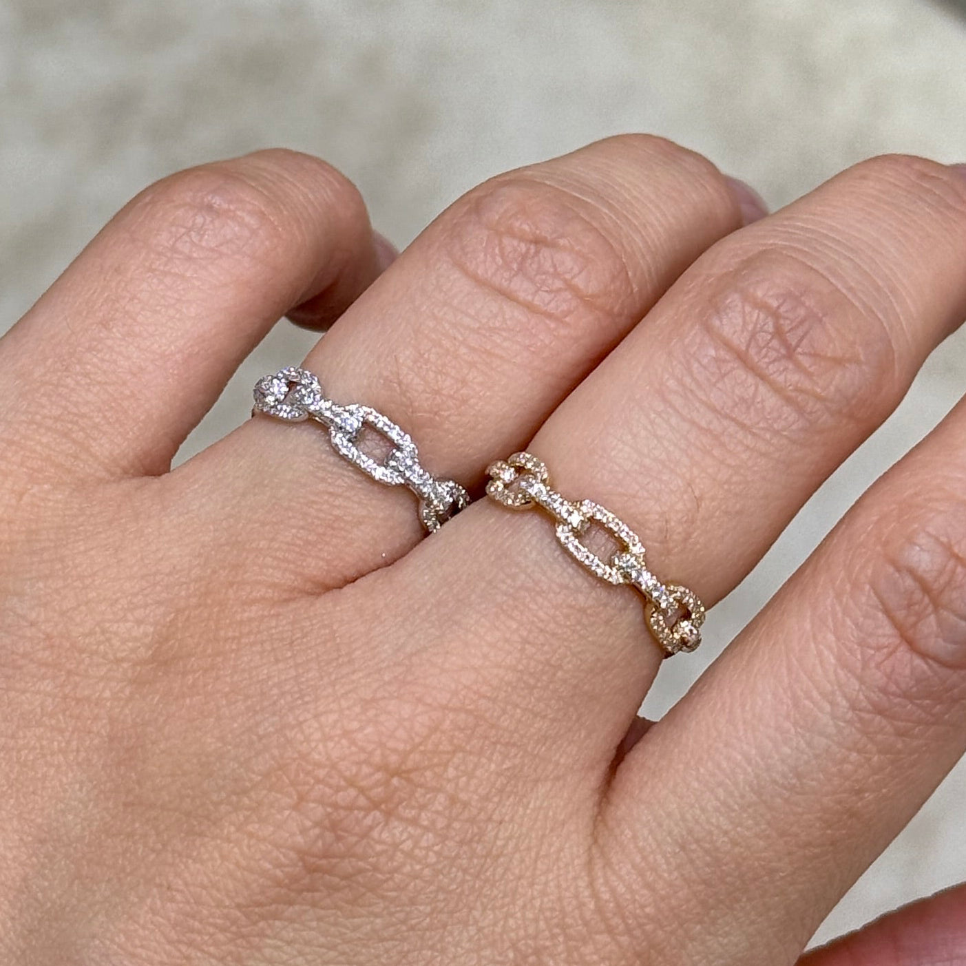 9k Lab diamond round 0.3ct chain link ring