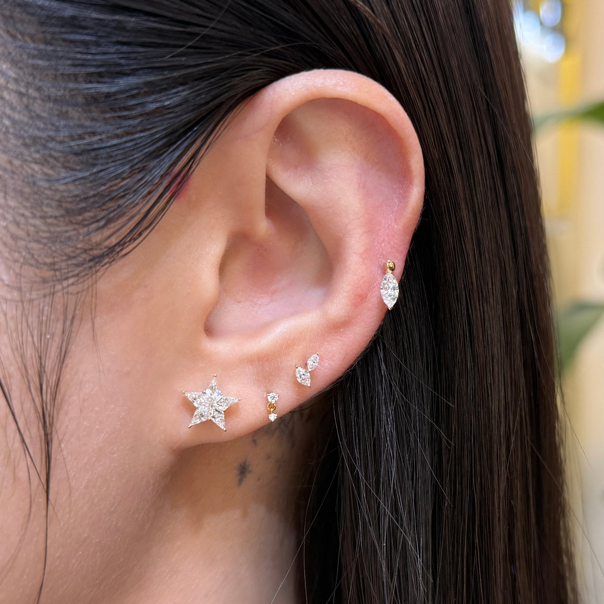 9k Lab diamond kite cut 0.8ct illusion star stud earrings - pair