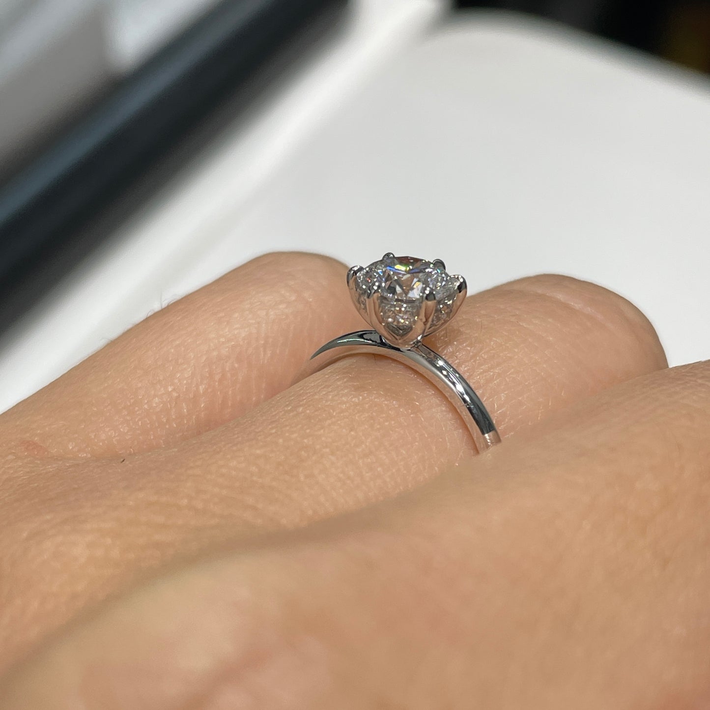 Lab diamond round 0.9ct six-prong under halo ring