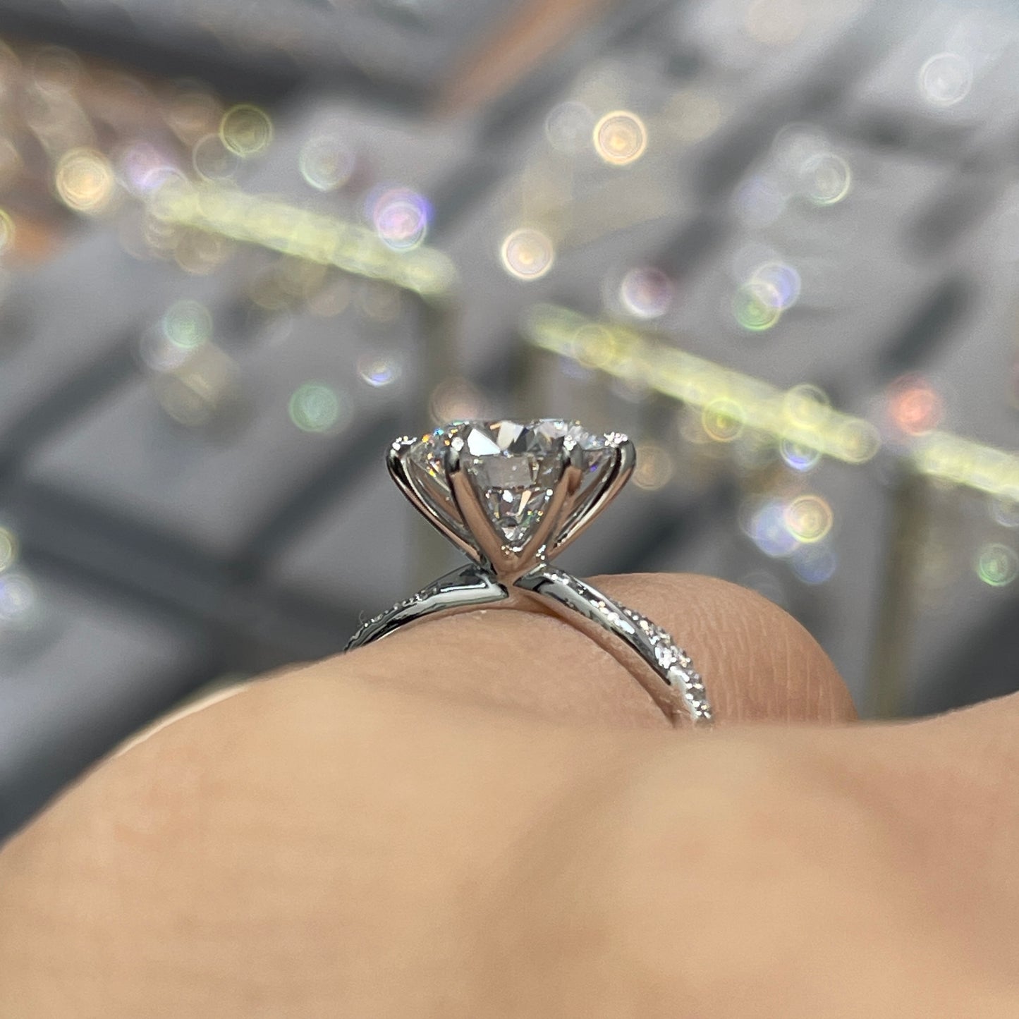 IGI lab diamond round 1.5ct six-prong pave twisted band ring