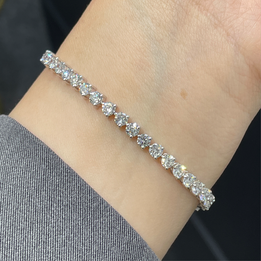 Lab diamond round 6ct three-prong tennis bracelet