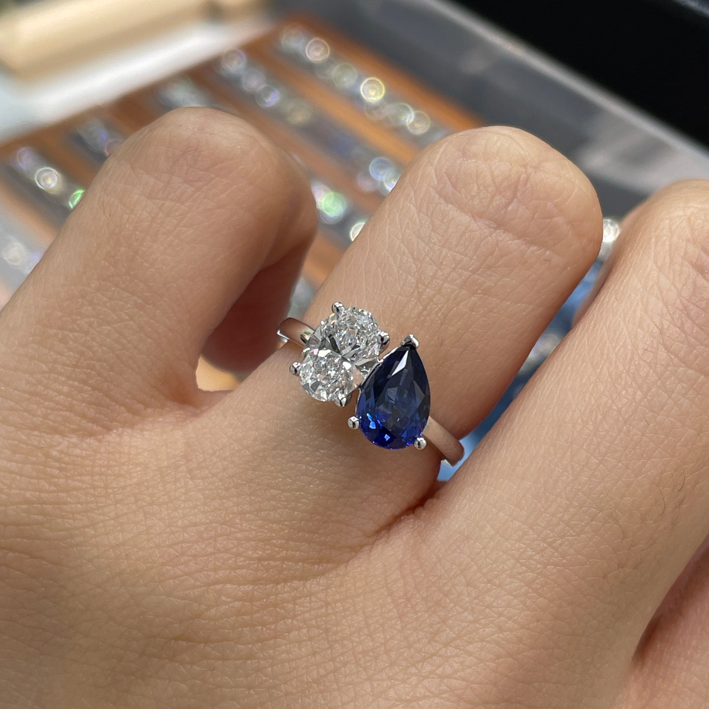 IGI Lab diamond Oval shape 0.9ct with lab sapphire royal blue color Pear Shape 1.4ct toi et moi ring