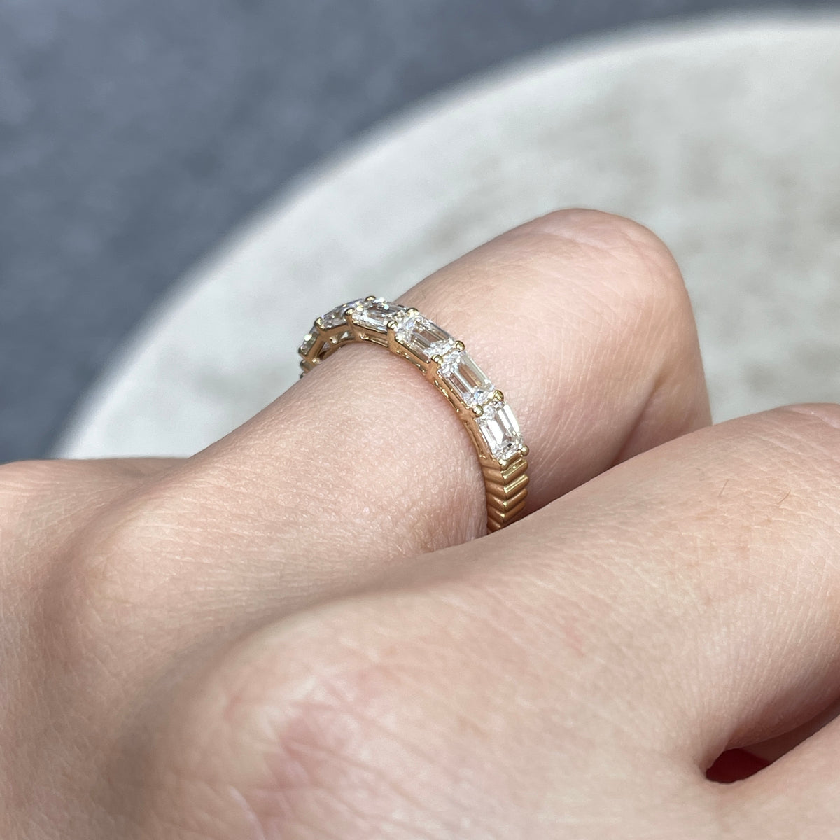 9k Lab diamond emerald cut 1.2ct horizontal half eternity straight vertical line band ring