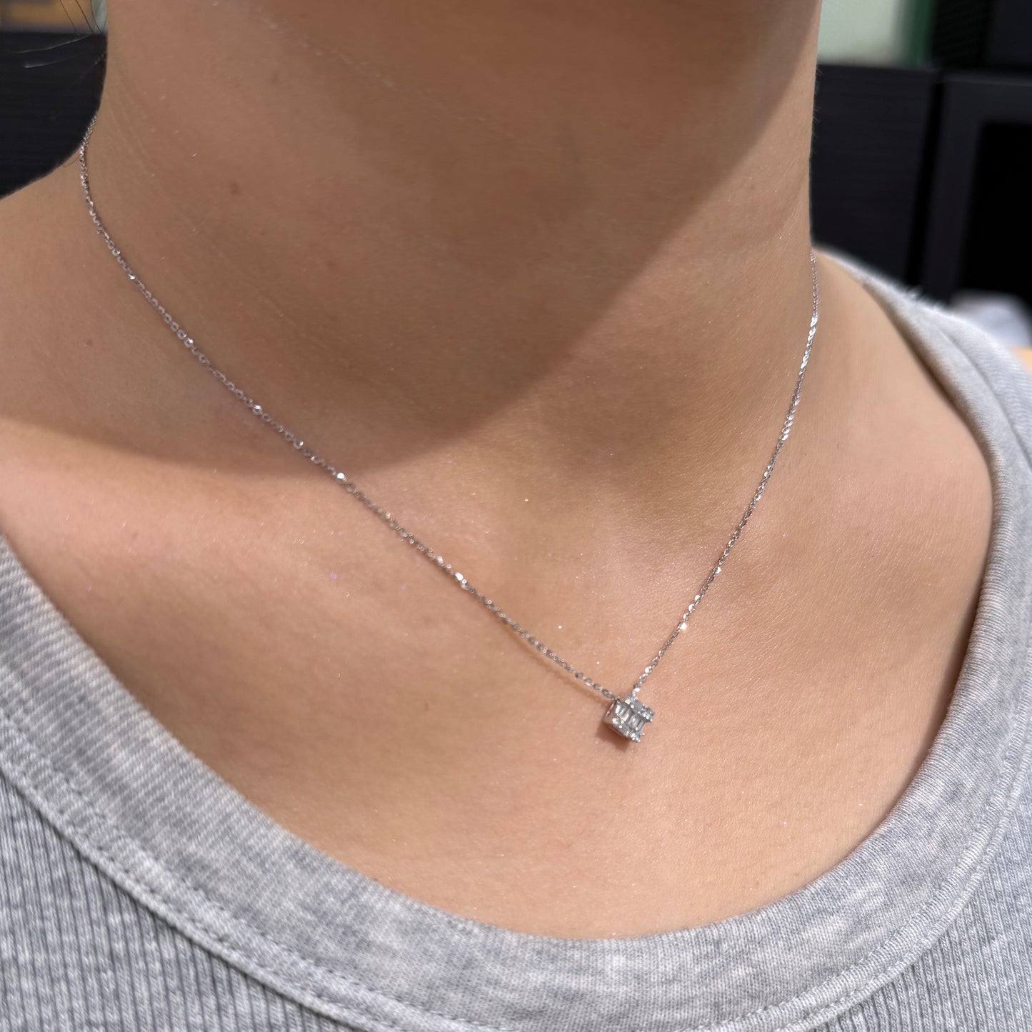 Natural diamond mix 0.2ct square tow-way pendant with necklace￼