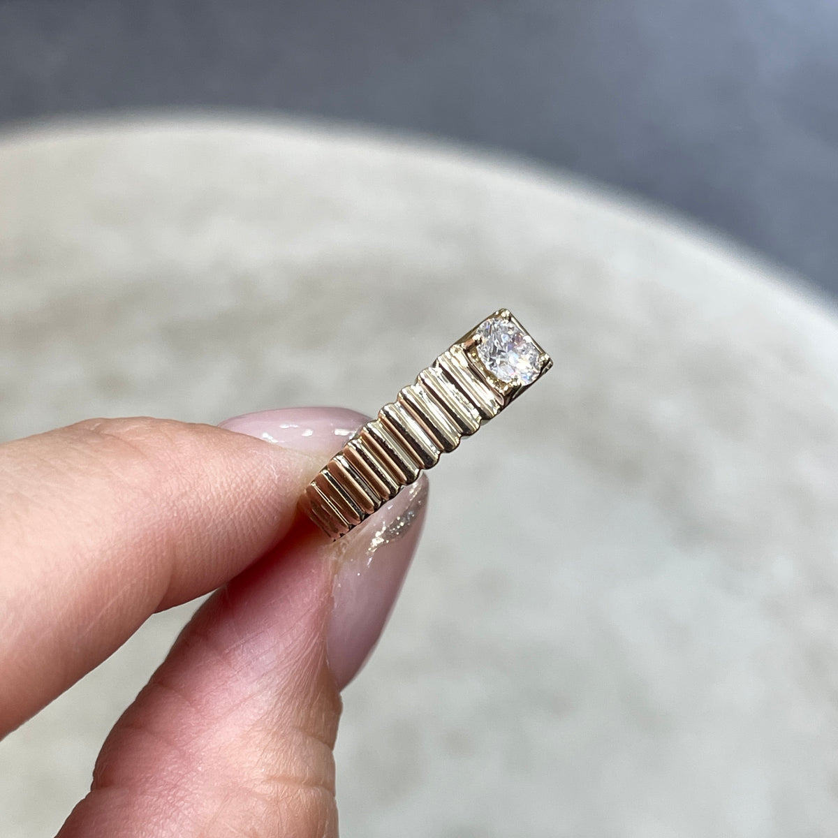 9k Lab diamond round 0.5ct full vertical line band ring