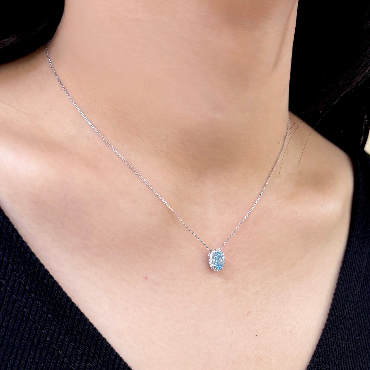 IGI lab blue diamond Oval shape 1ct halo pendant with necklace