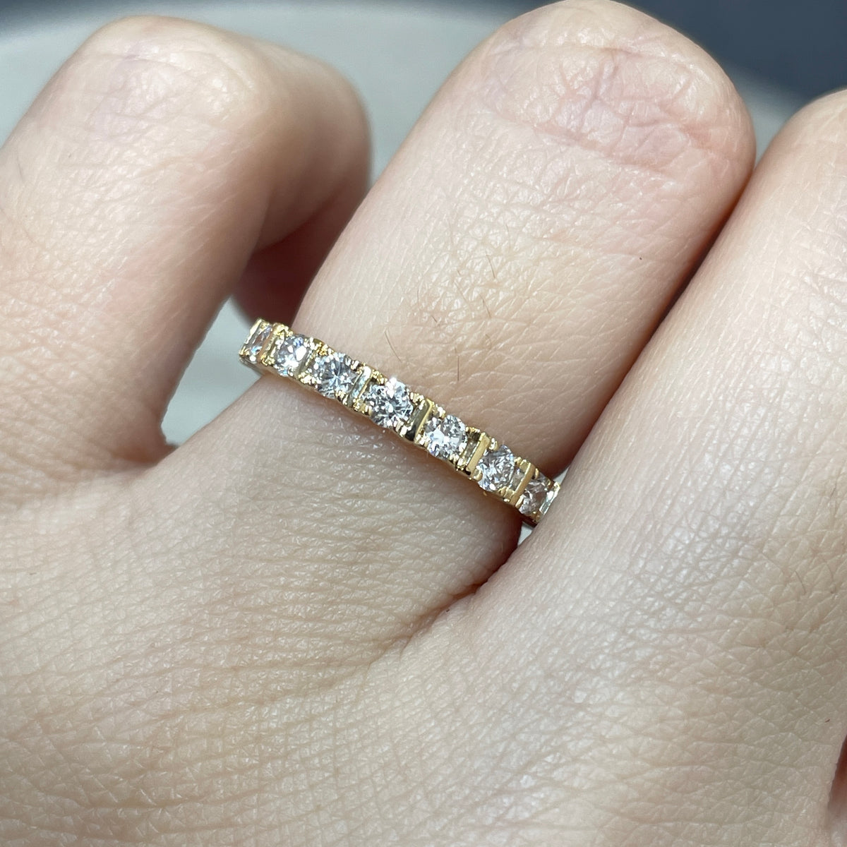 9k Lab diamond round 0.5ct bar setting half eternity vertical line ring