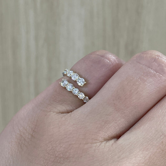 9k Lab diamond round 0.6ct half eternity z open pinky ring