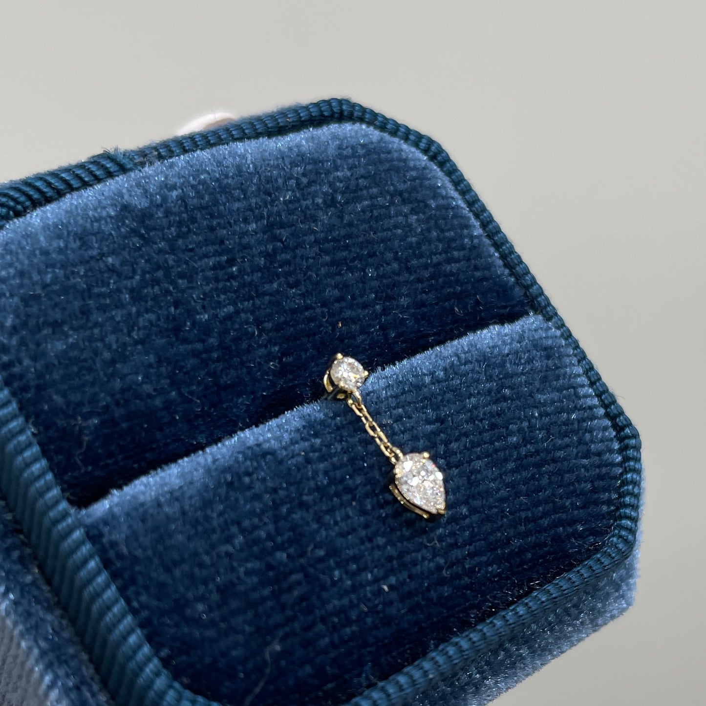 Lab Diamond round and pear shape 0.2ct chain swing stud earring-each