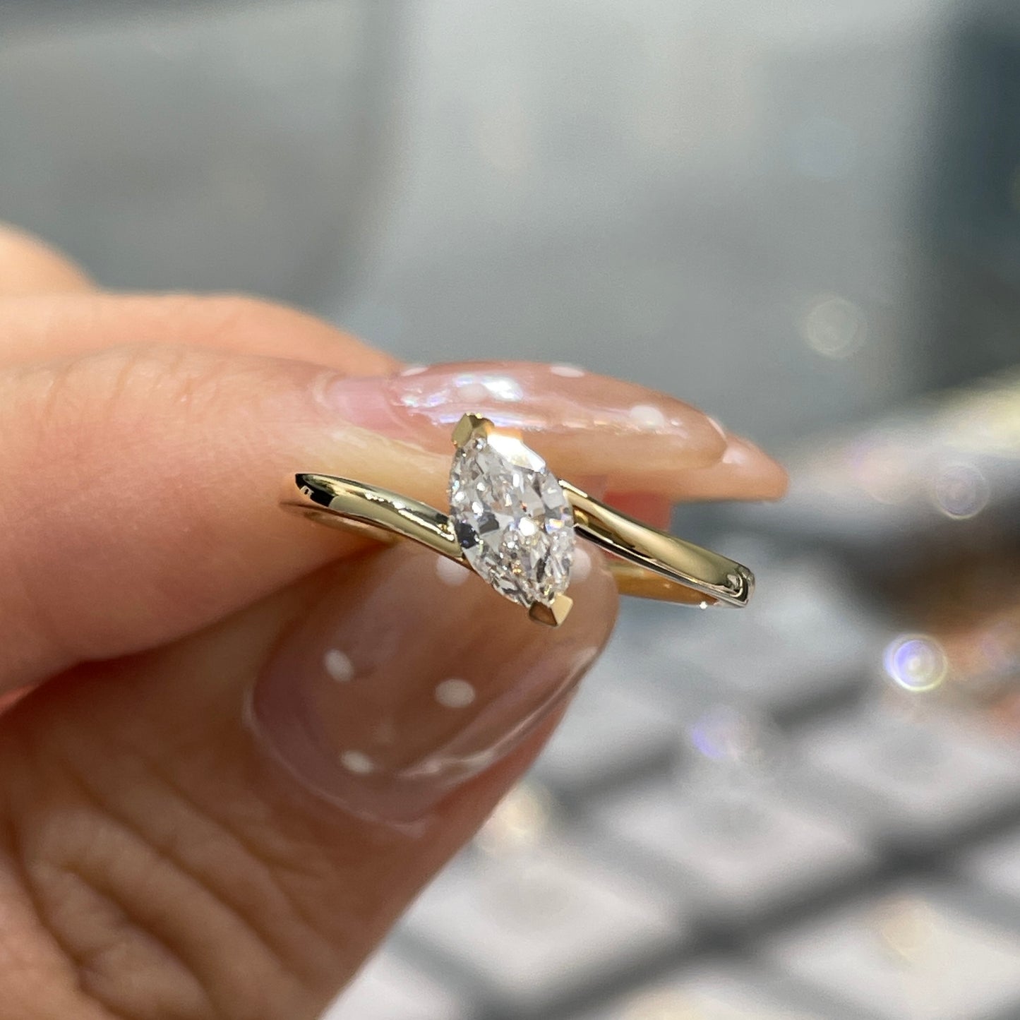 Lab diamond Marquise shape 0.4ct Twist band ring